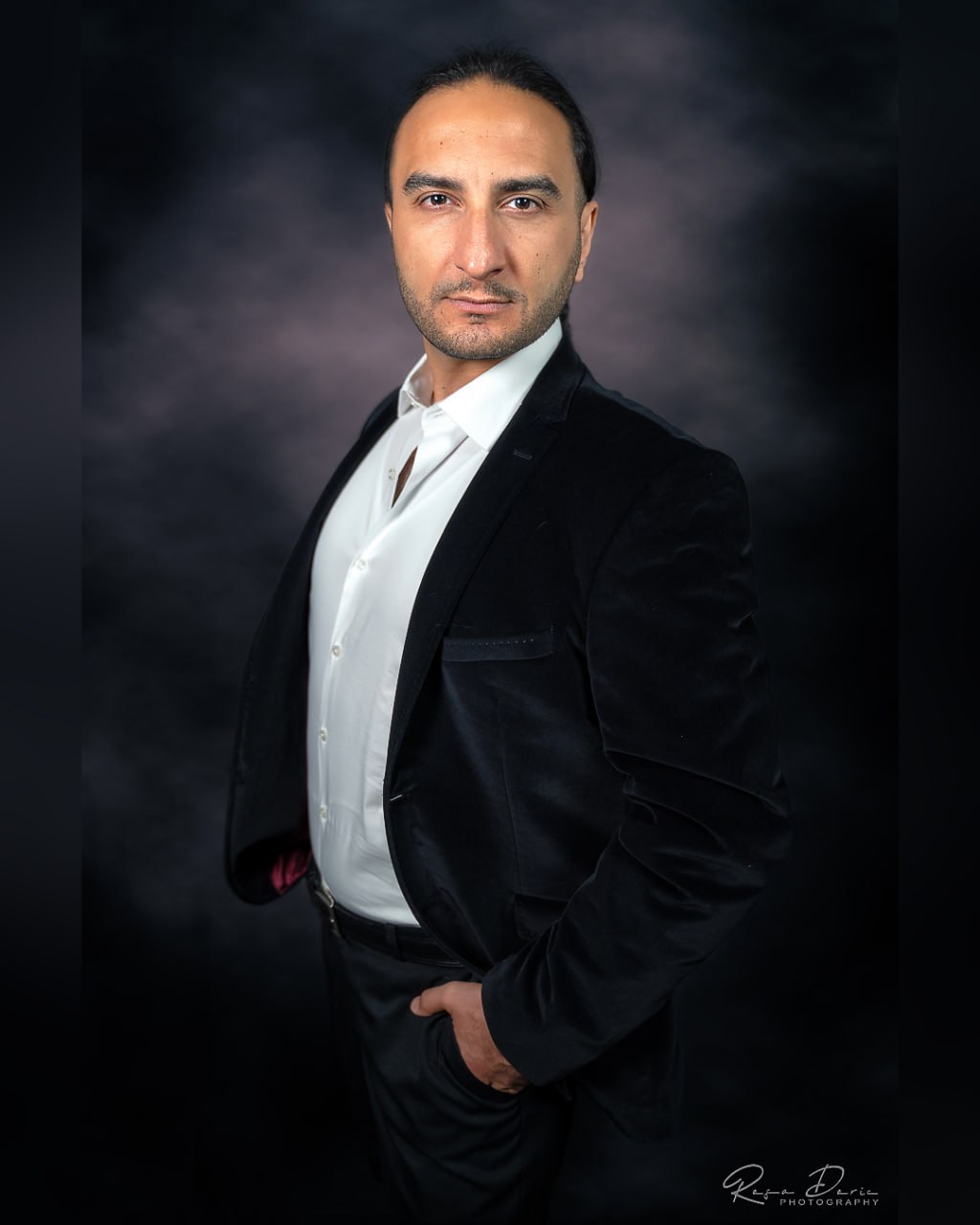 Sam Elmi portrait